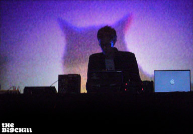 Max Hattler + Noriko Okaku live at Sucasa, Ulm, 2010